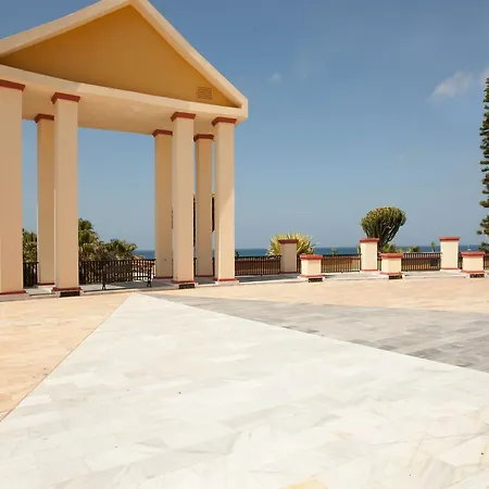 Beachside * Marbellac
